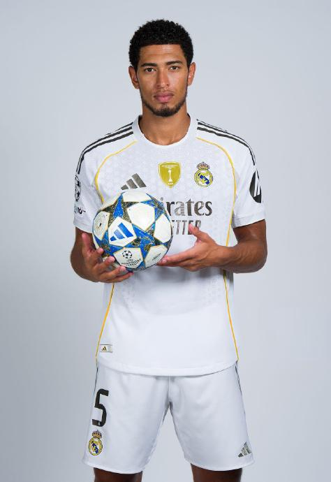 图片报：阿德耶米希望尽快转会，但目前转会市场