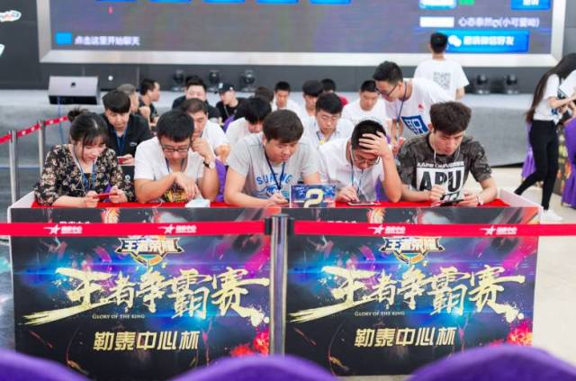 合放大首