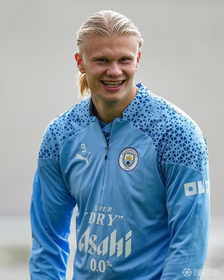 Sloclap 推出全新在线足球动作游戏《开球！REMATCH》，现已登陆 PC、PlayStation 5 和 Xbox Series X｜S