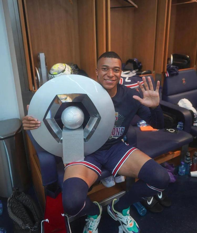 天赋第一却打不出来！广东队扶正新锋线大侧翼，保杜锋躺进总决赛